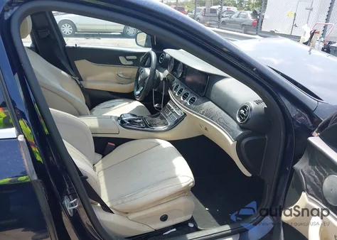 2017 Mercedes-Benz E 300 из США, поврежденный, VIN WDDZF4JB3HA155487